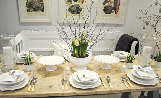 decoration simple elegante table Paques