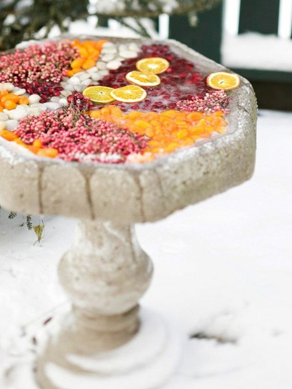 Idée jardin décoration table fruits