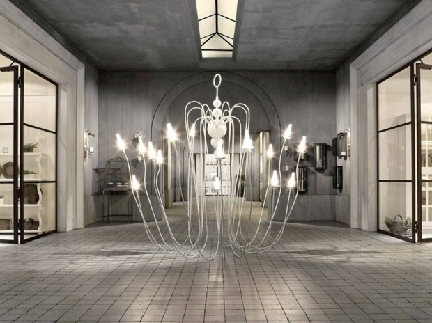 lampadaire salon design original Minacciolo
