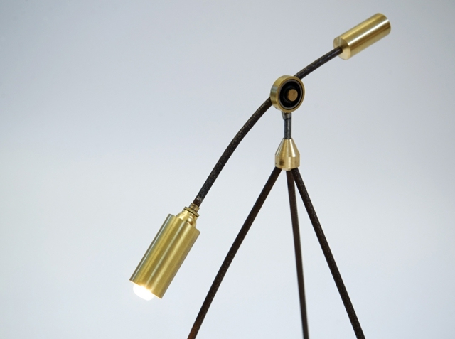lampe tripode art design laiton metal