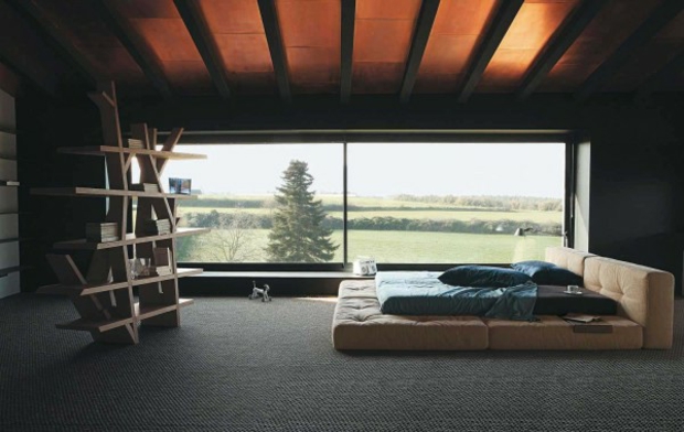 belle chambre à coucher de style minimaliste