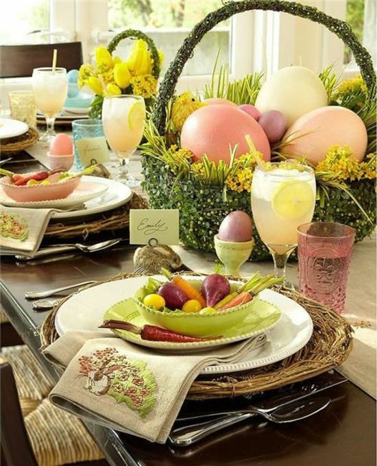 decor table de Pâques oeufs legumes