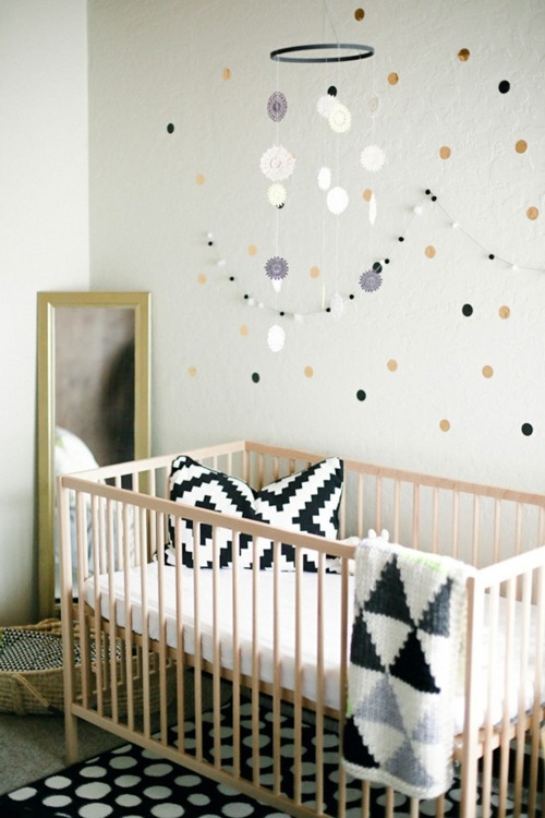 décoration chambre bébé fille contemporaine