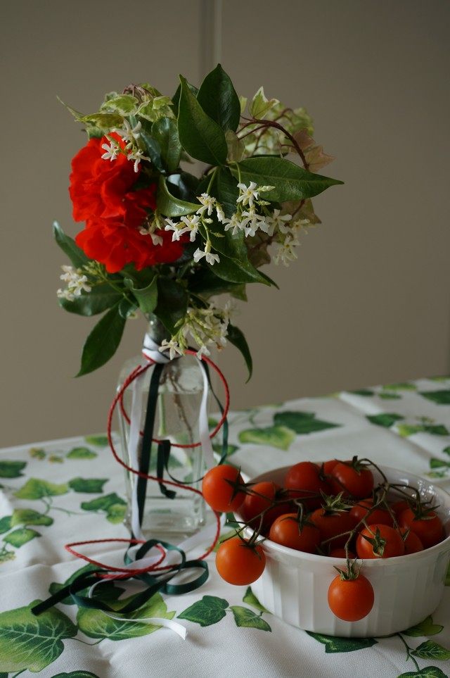décoration table printemps pivoine tomates