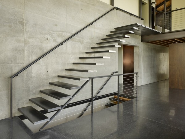 escalier en acier moderne métal idée design industriel