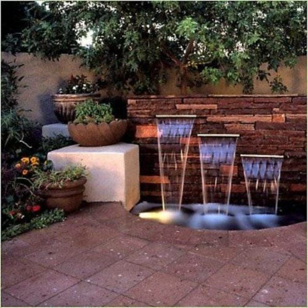 fontaines de jardin modernes avec petit bassin