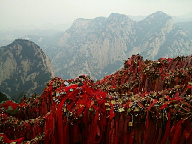 tradition chinoise montagne hua shan santé pour le bonheur et la santé de la famille