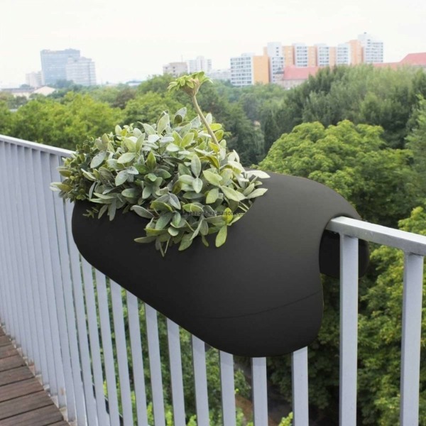 jardinière de balcon ultra-contemporaine