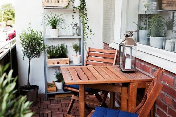 petit balcon meubles bois