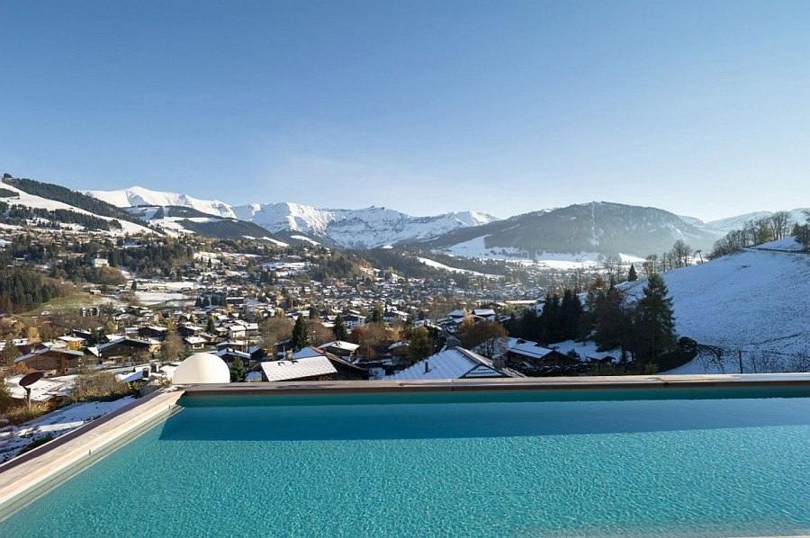 chalet luxe grande piscine vue alpes montagne france alpes moderne ski vacances enfant famille