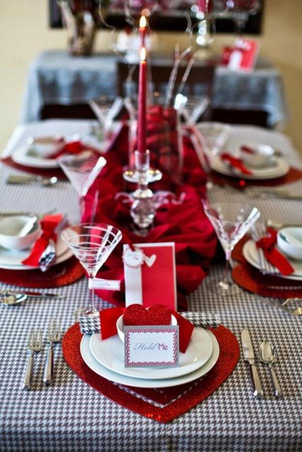 idée saint valentin déco table romantique une dîner romance bougie