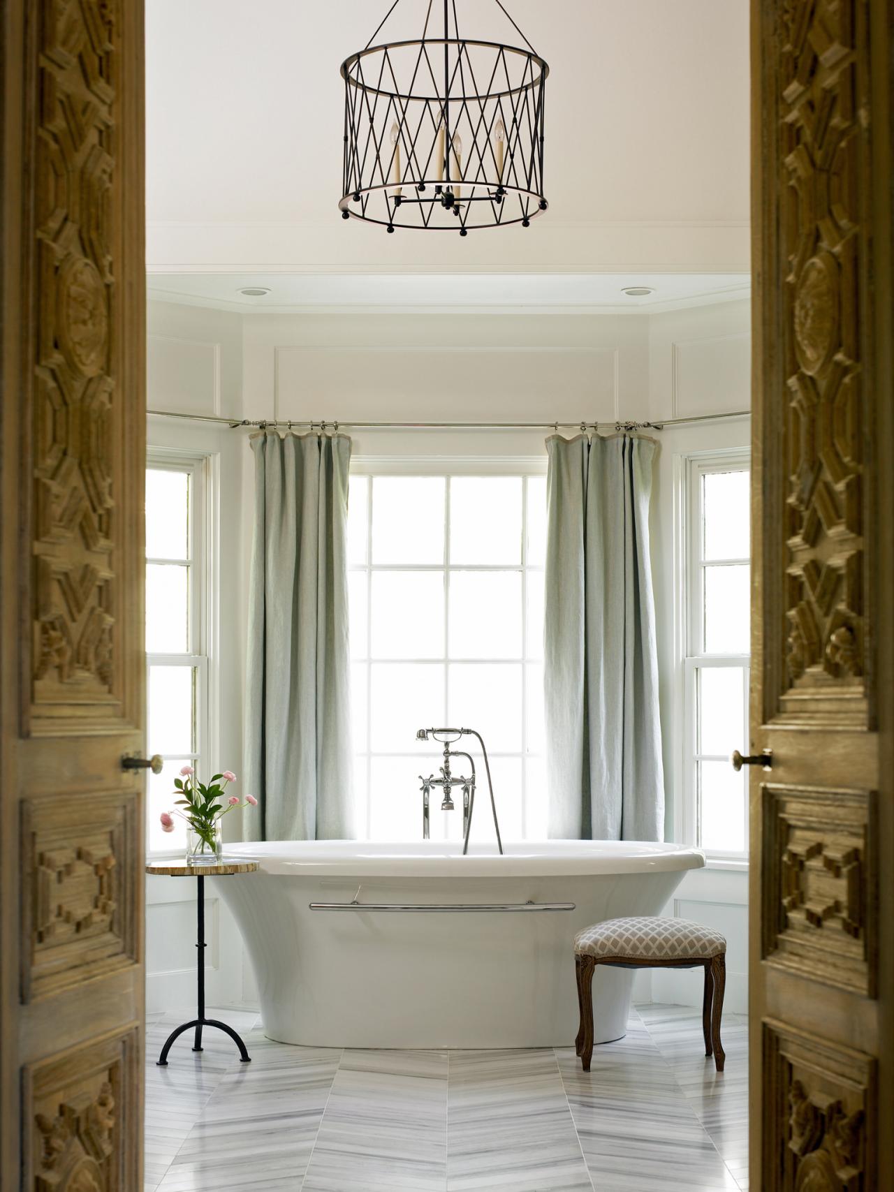 design moderne d'intérieurs salle de bain design style élégance symmétrie meuble