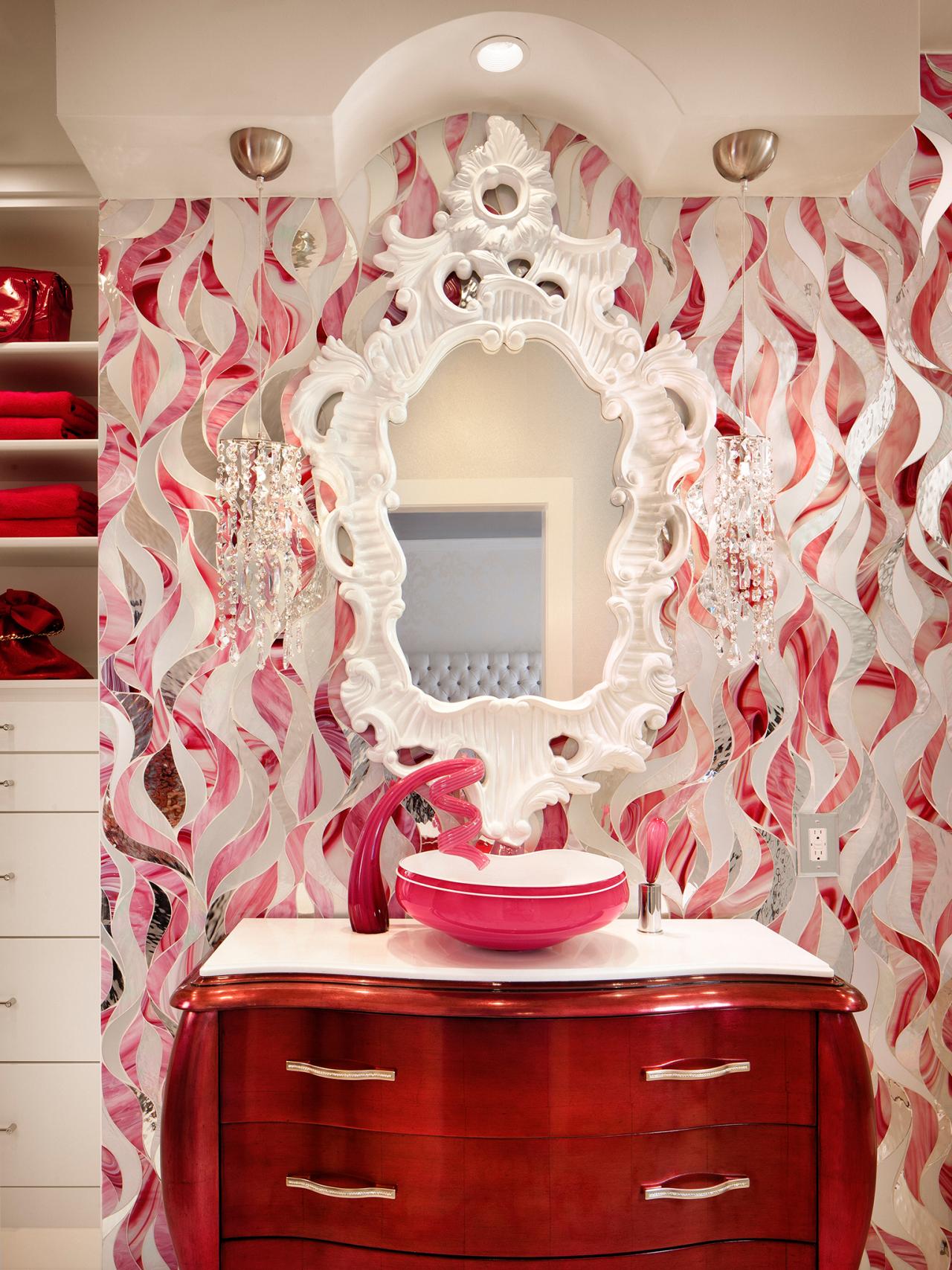 salle de bain design féminine rose peinture inspiration art mirroir rouge blanc sign-moderne-style-design-d'interieur