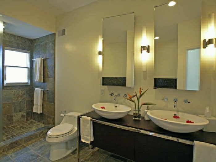 luminaire salle de bain moderne argent brosse lavabo toilettes mirroir