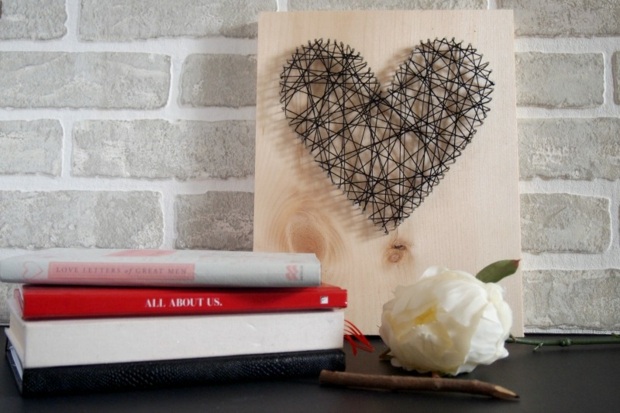 string art en forme de coeur pour st valentin