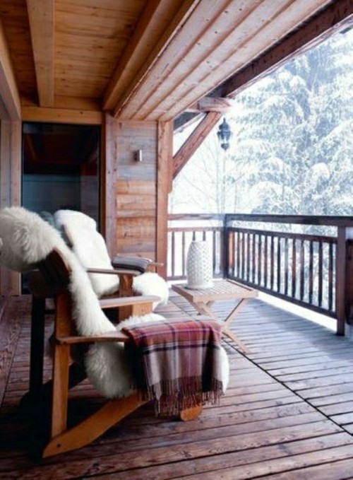 grande terrasse confort balcon bois couverture laine design contemporaine moderne fourrure campagne ski hiver