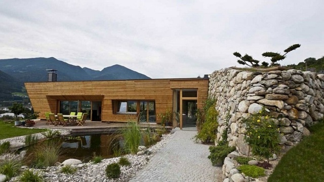 villa design House Brunner piscine naturelle
