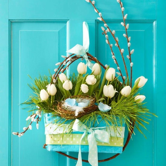 vue porte blue decoration chic tulipes blanc