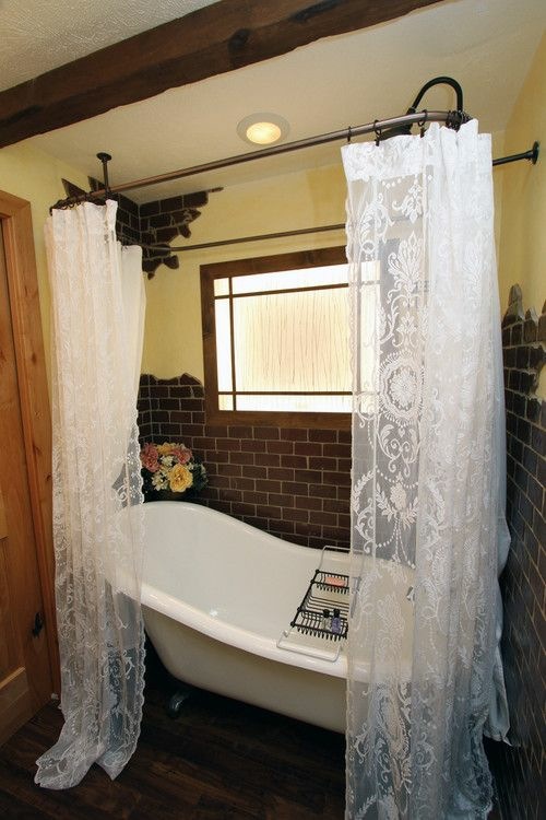 Decoration ambiance vintage dentelle salle bains