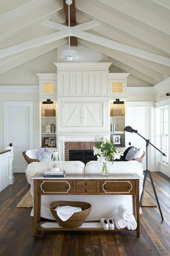salon design en style rustique canapé blanc table de salon en bois lampe suspendue
