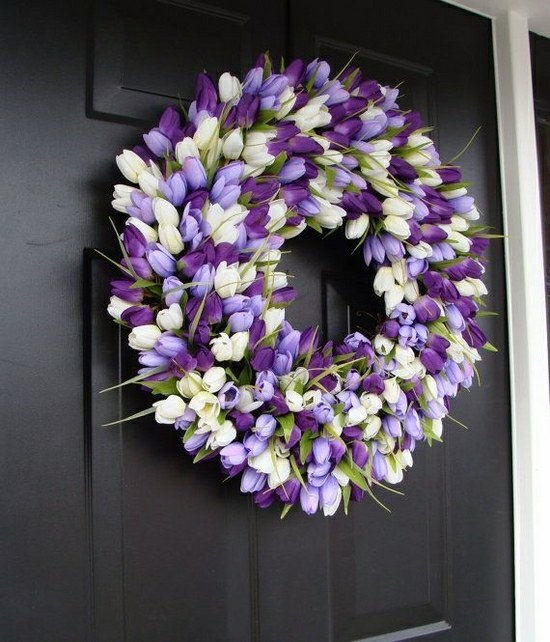 couronne paques fleurs violet blanc