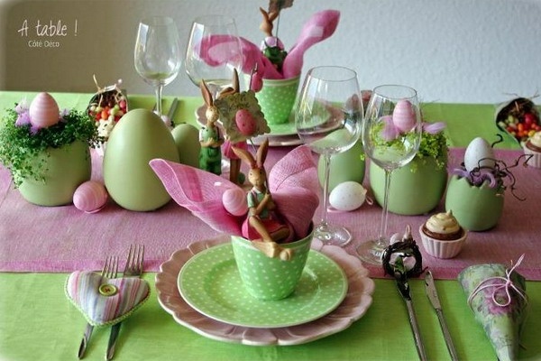 decoration assiettes table lapins paques