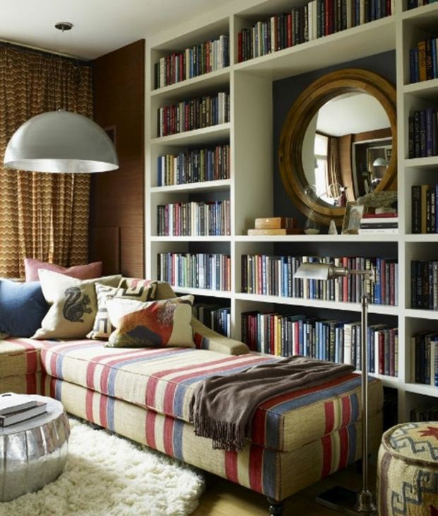 rayures au meuble rappellent livres bibliothèque