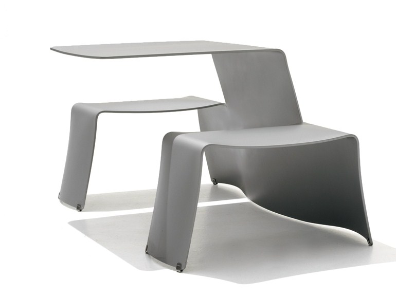 mobilier design jardin table de jardin en aluminium grise designer  dirk wynant xavier lust
