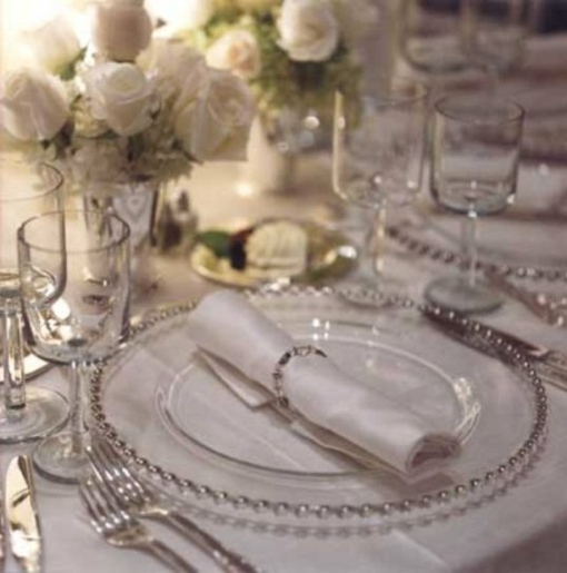 table mariage blanc argent