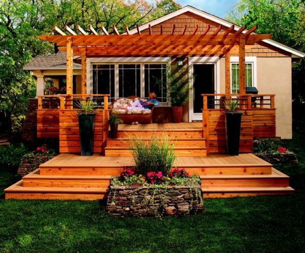 terrasse bois design traditionnel
