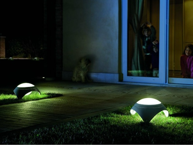 éclairage jardin lampes champignons compactes