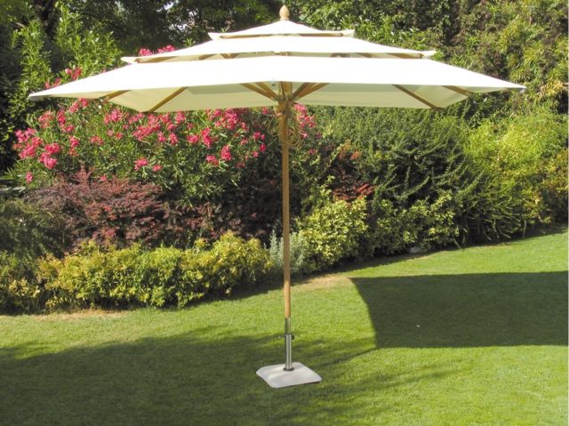 Mediterraneo GPBBRACCIANO beau jardin parasol
