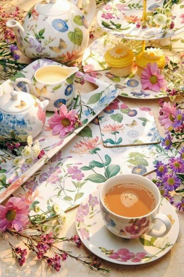 deco table printemps motif floral