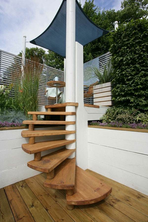 escalier de jardin design moderne