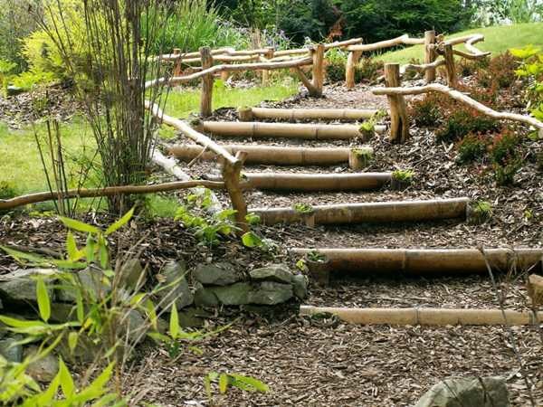 escalier jardin deco bambou