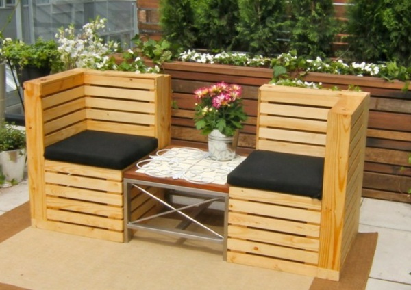 fauteuil en palette de bois idée pas cher table de jardin en bois 