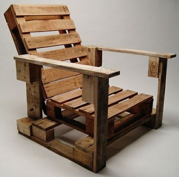 mobilier palette bois idée fauteuil