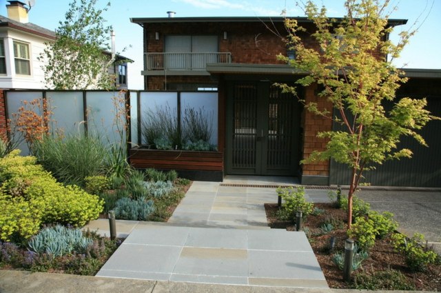 clôture maison ville idée original contemporain design plante arbre