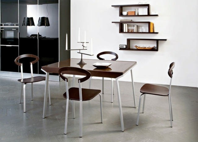 table à manger design en bois marron chaise salle à manger étagères