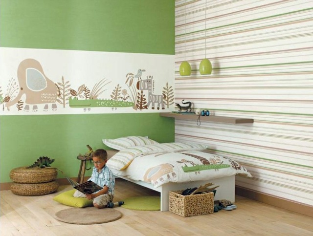 papier peint enfant animaux vert chambre garçon idée déco lit pouf tapis de sol éléphant