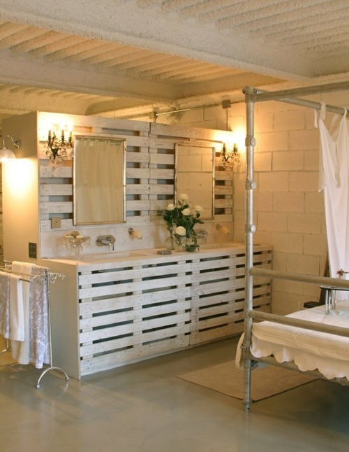 mobilier pas cher salle bain palettes bois blanc