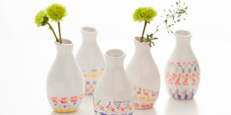 beaux vases peints motifs multicolores