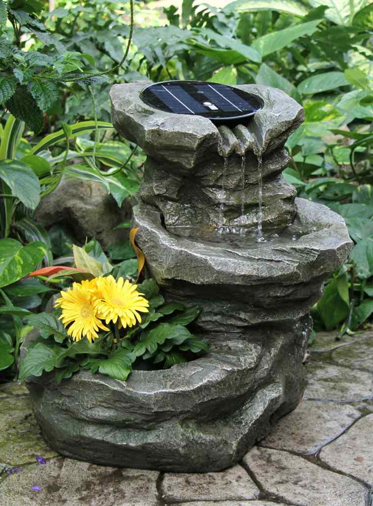 cascade solaire jardin pierre