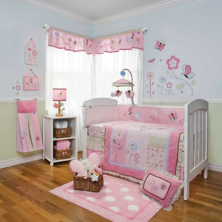 Décoration chambre bébé fille: 99 idées, photos et astuces