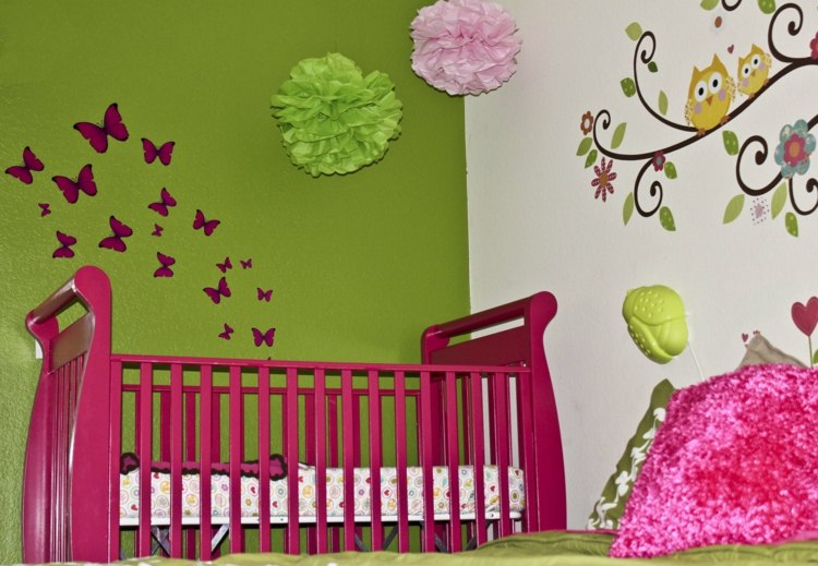 décoration chambre bébé fille rose vert