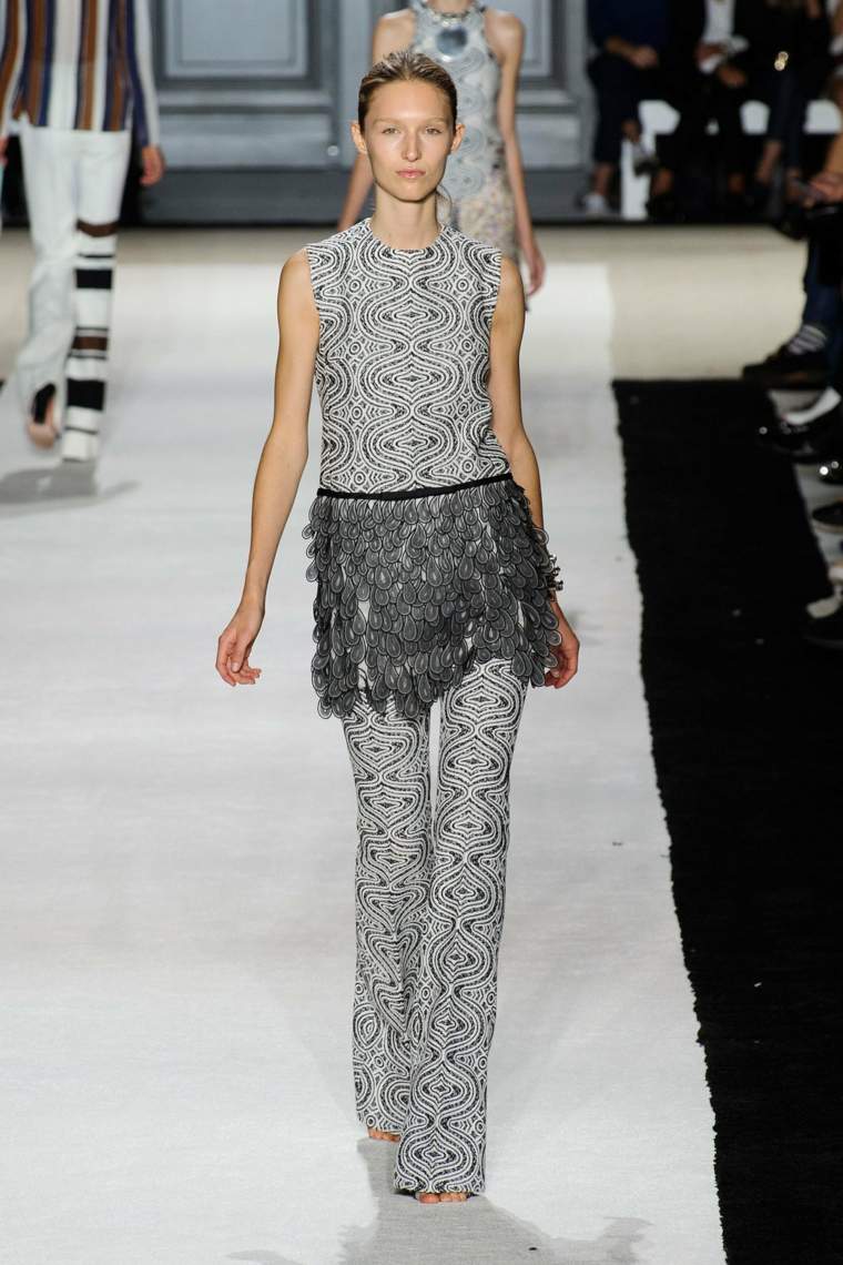 mode femme collection 2015 giambattista valli look rétro 