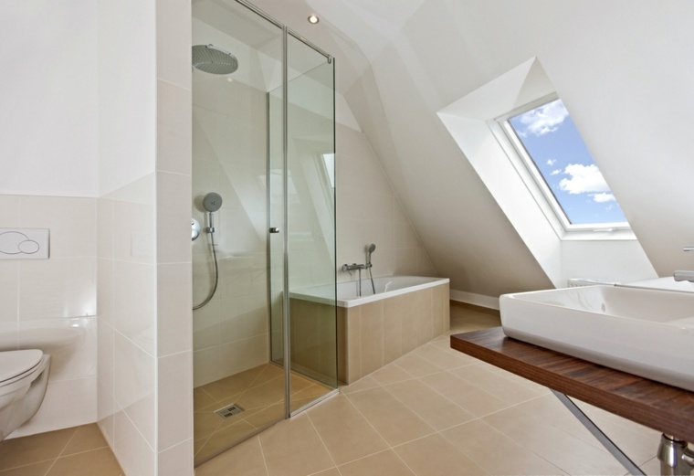 salle de bain revêtement sol mur beige blanc lavabo cabine de douche