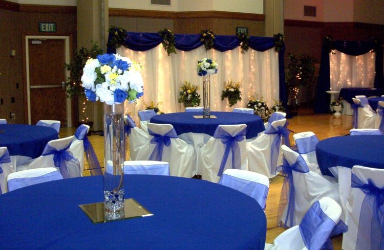 table mariage deco bleu blanc