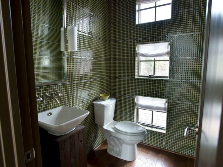 carrelage vert salle de bain moderne design aménagement idée toilettes 