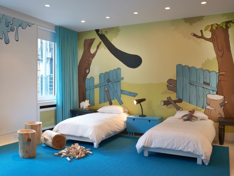 chambre enfant papier peint dessin mur lit tapis de sol bleu table basse en bois lampe meuble bleu